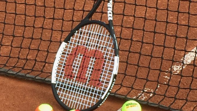 Tennislesnu